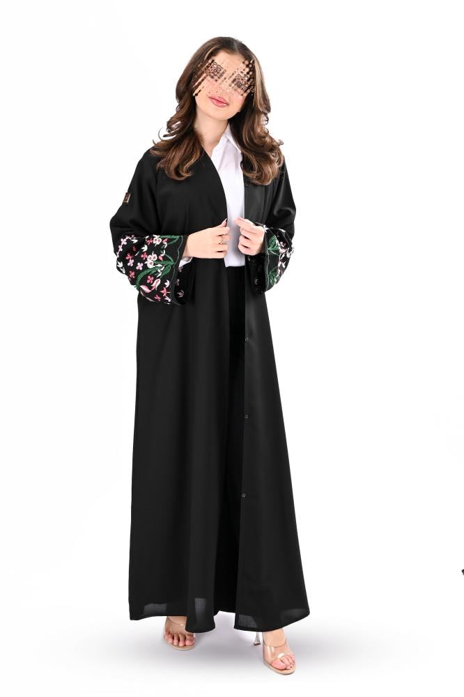 عباية كريب بتطريز ملون على الاكمام