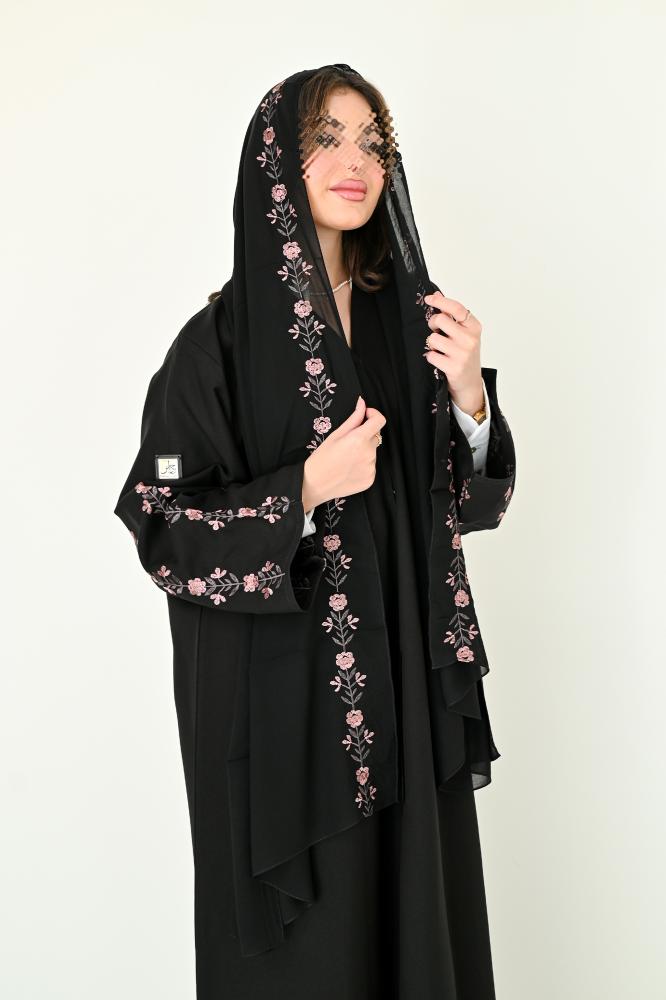 عباية كريب بتطريز ورود