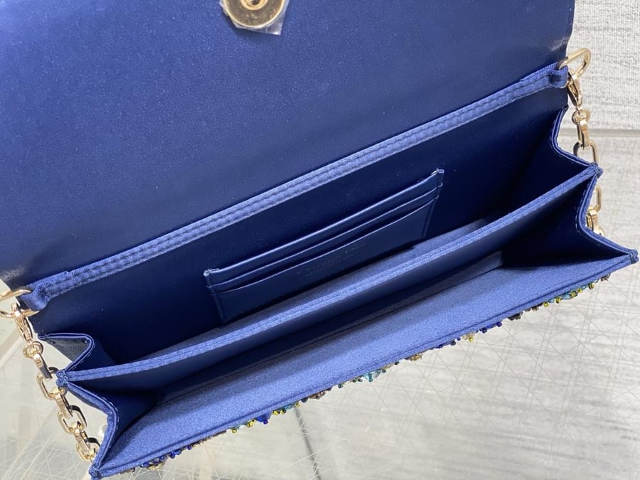حقيبة Miss Dior