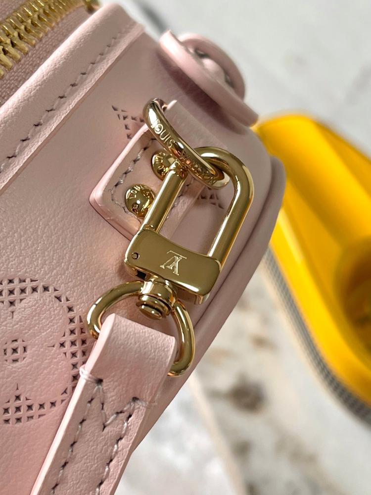 حقيبة لويس فيتون Mini Boite Chapeau