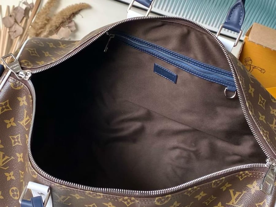 حقيبة لويس فيتون LV Keepall Bandoulière 50