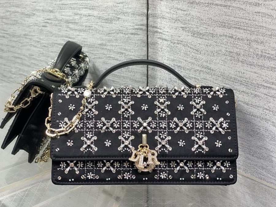 حقيبة Miss Dior
