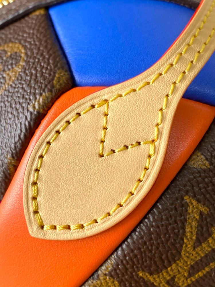 حقيبة لويس فيتون يد ACE BAG