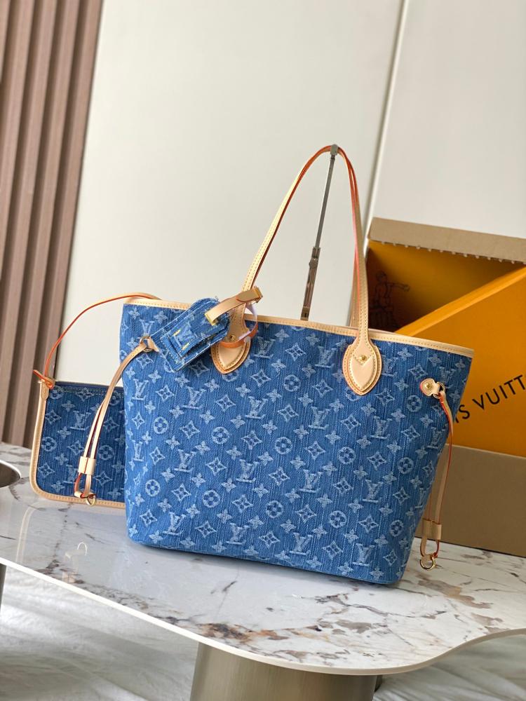 حقيبة لويس فيتون من ماركة Neverfull
