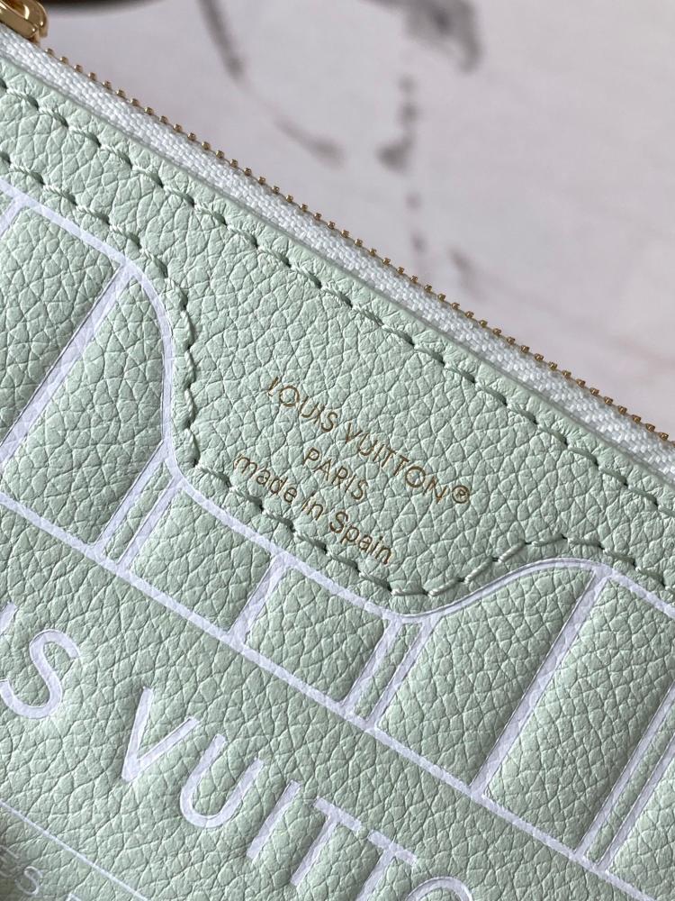 حقيبة لويس فيتون Neverfull Ban douliere Inside Out BB