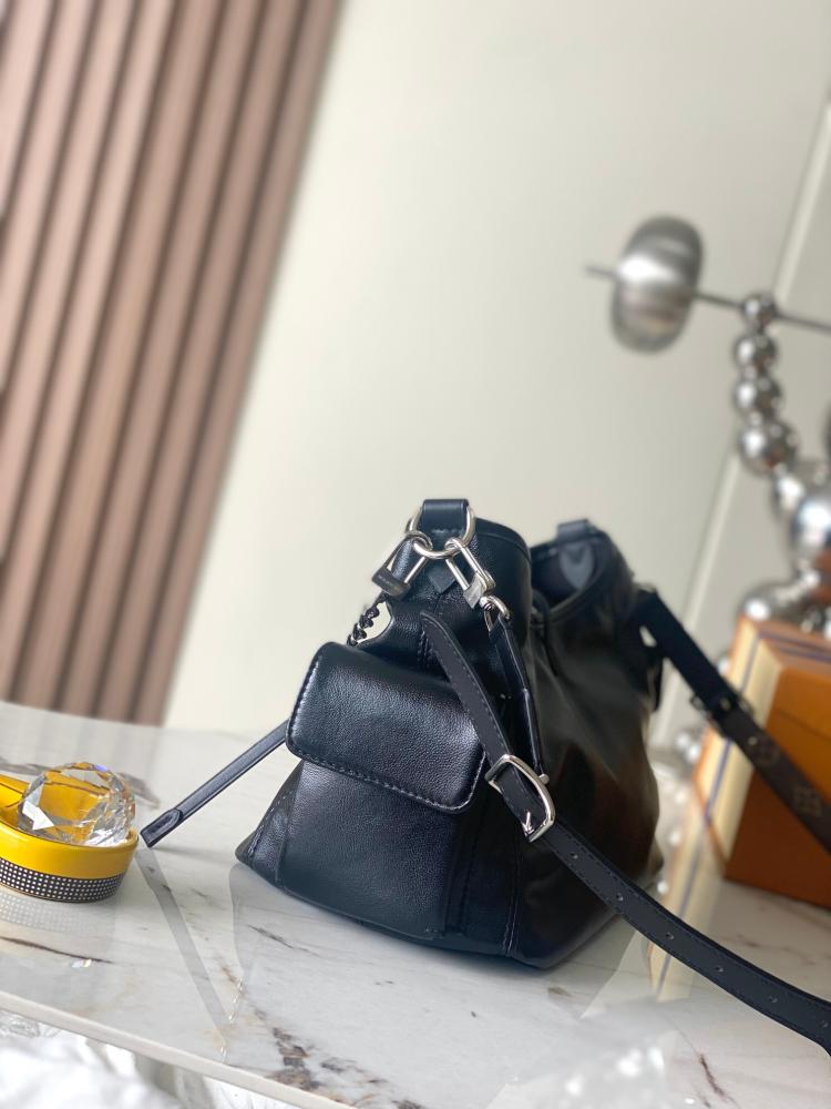 حقيبة لويس فيتون شريحة ديناميكية 163C