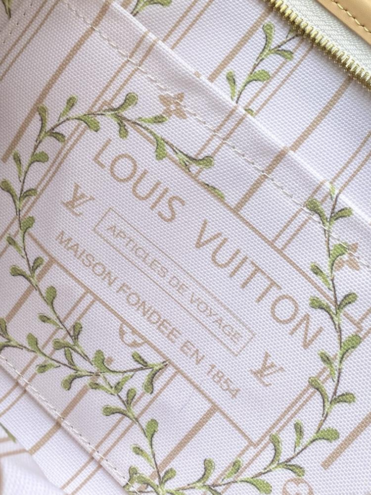 حقيبة لويس فيتون LV Stamp Carryall East West