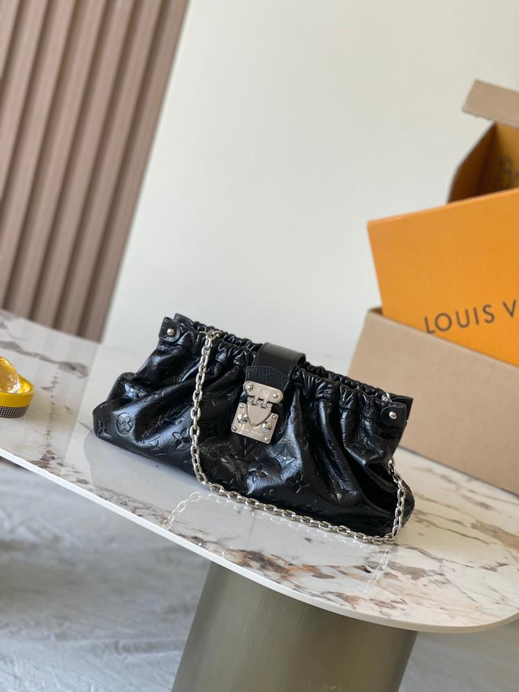 حقيبة لويس فيتون  POCHETTE SLING