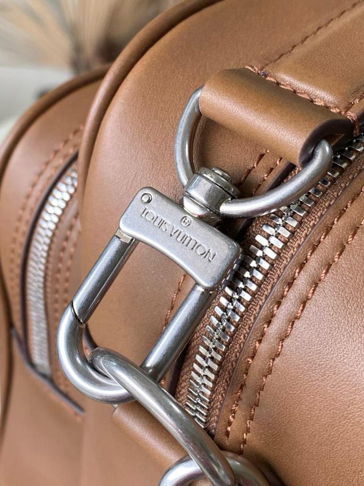 حقيبة لويس فيتون LV Blason