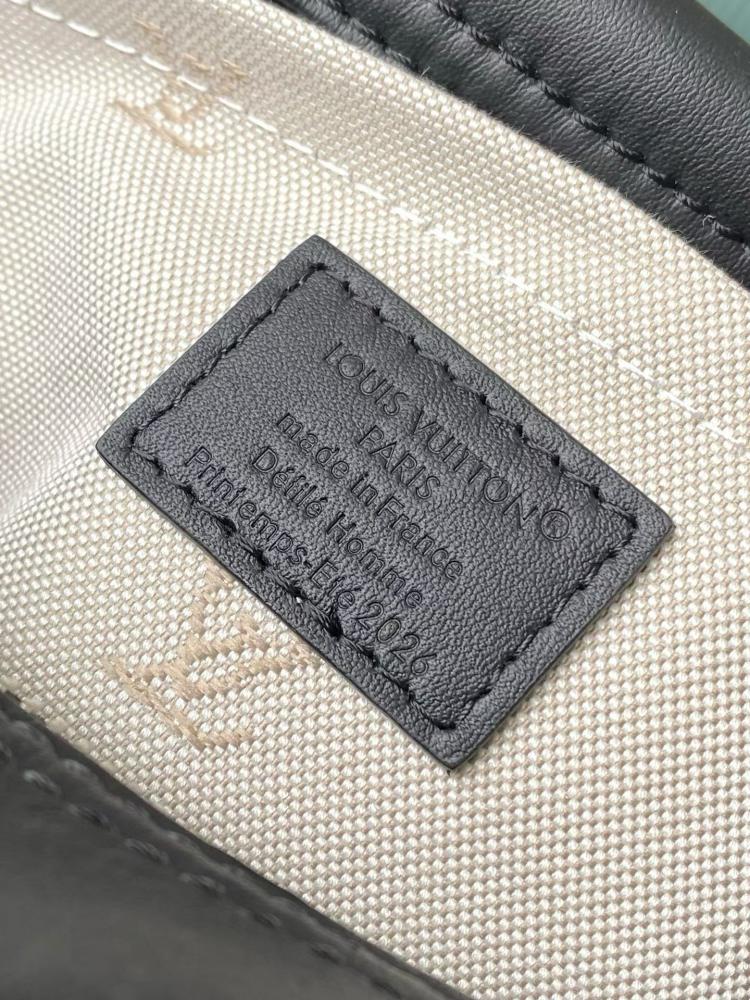 حقيبة لويس فيتون Keepall Cargo Bandoulière 35