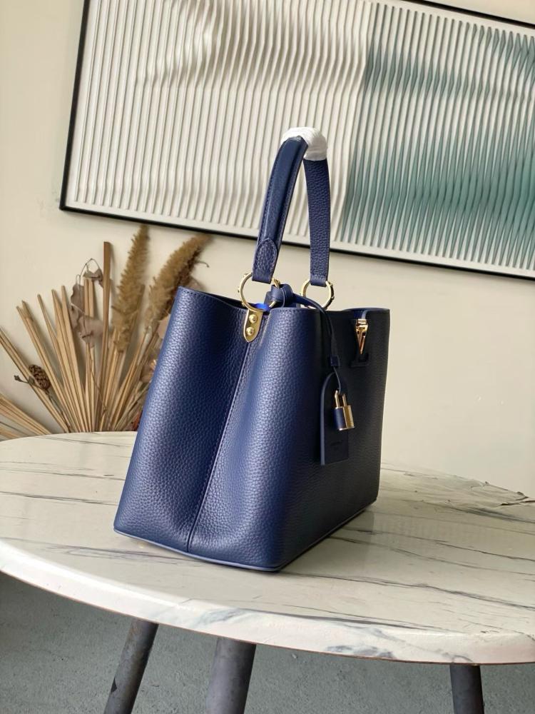 حقيبة لويس فيتون LV Capucines