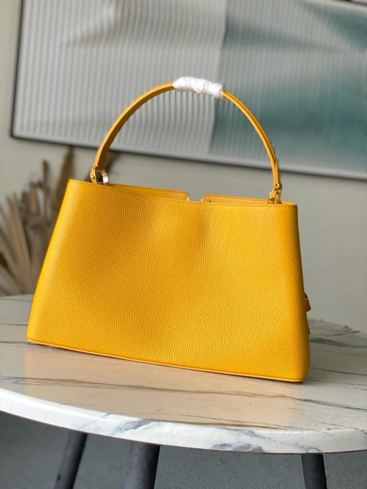 حقيبة لويس فيتون LV Capucines