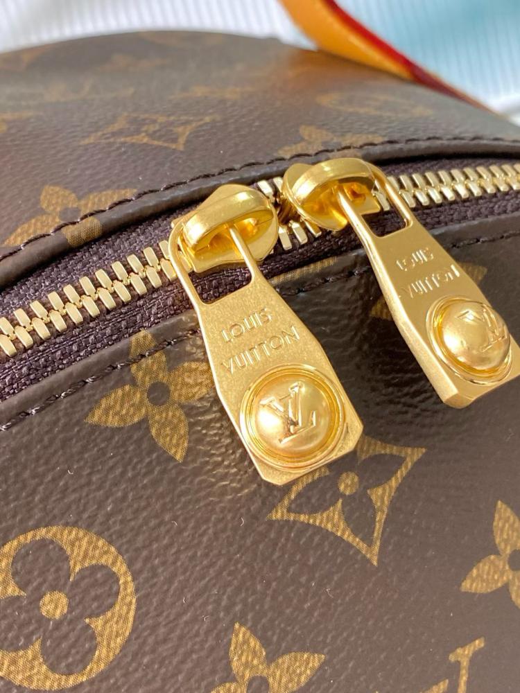 حقيبة لويس فيتون ظهر ديسكفري كارغو
