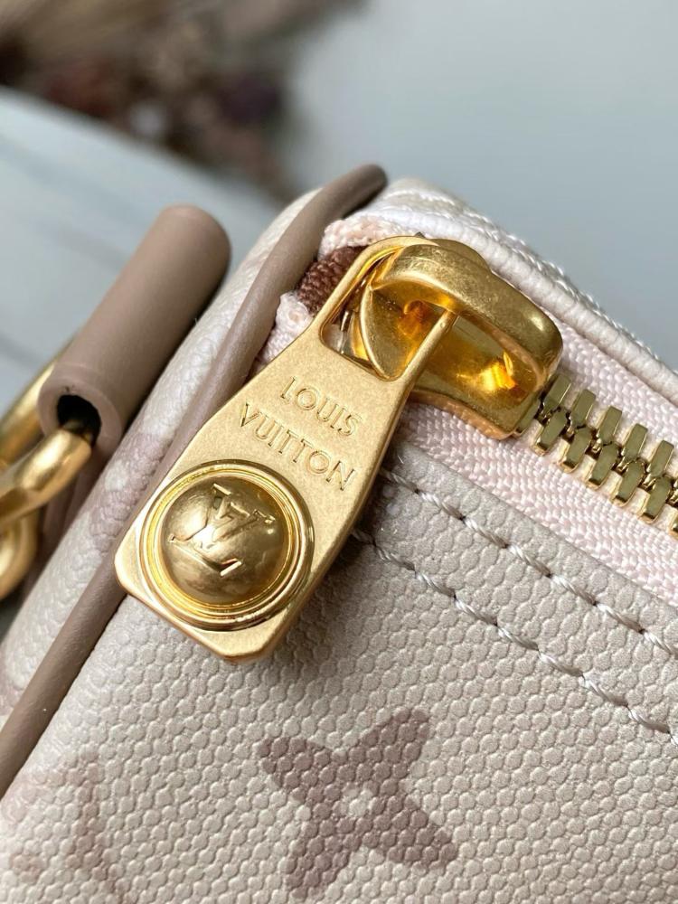 حقيبة لويس فيتون Keepall Bandoulière 25
