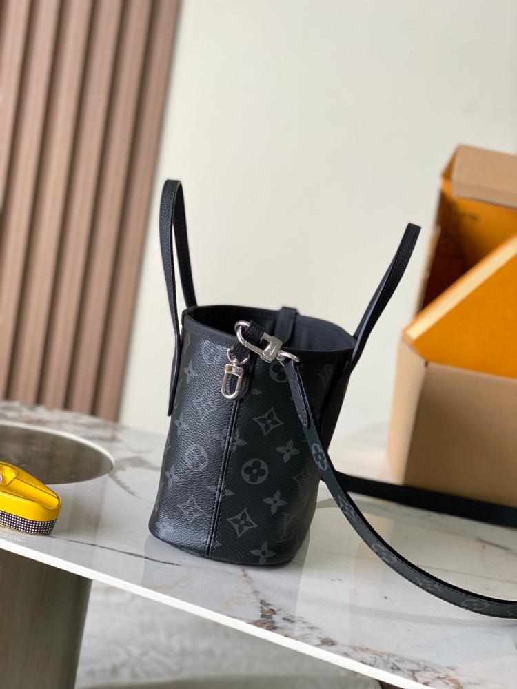 حقيبة لويس فيتون Neverfull Bandouliere Inside Out BB