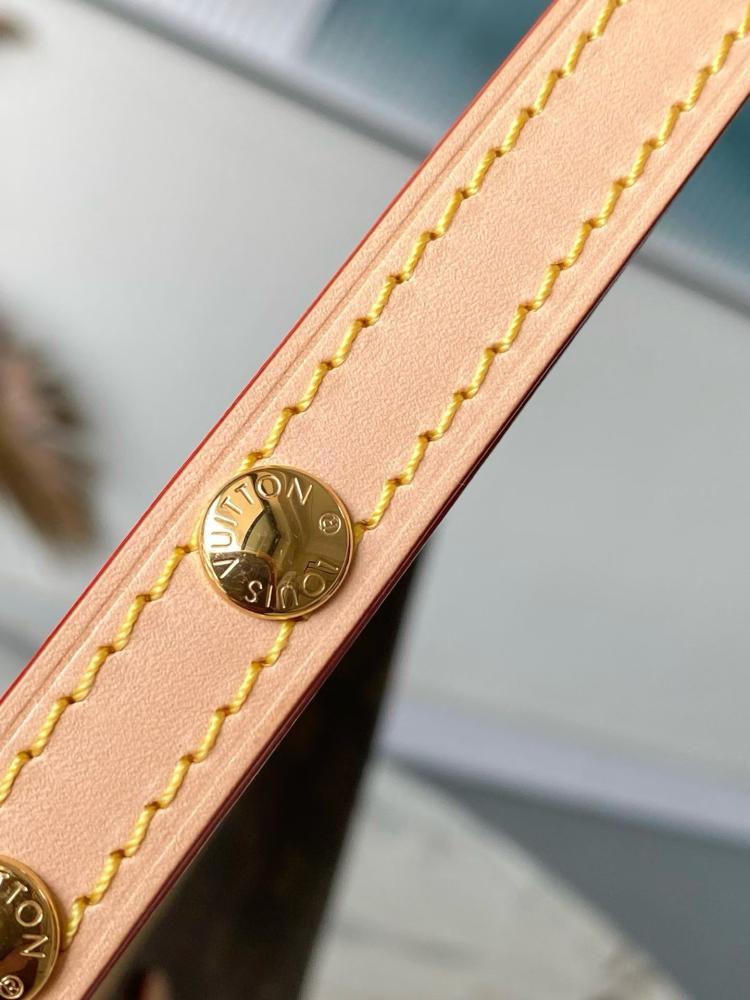 حقيبة لويس فيتون Monogram