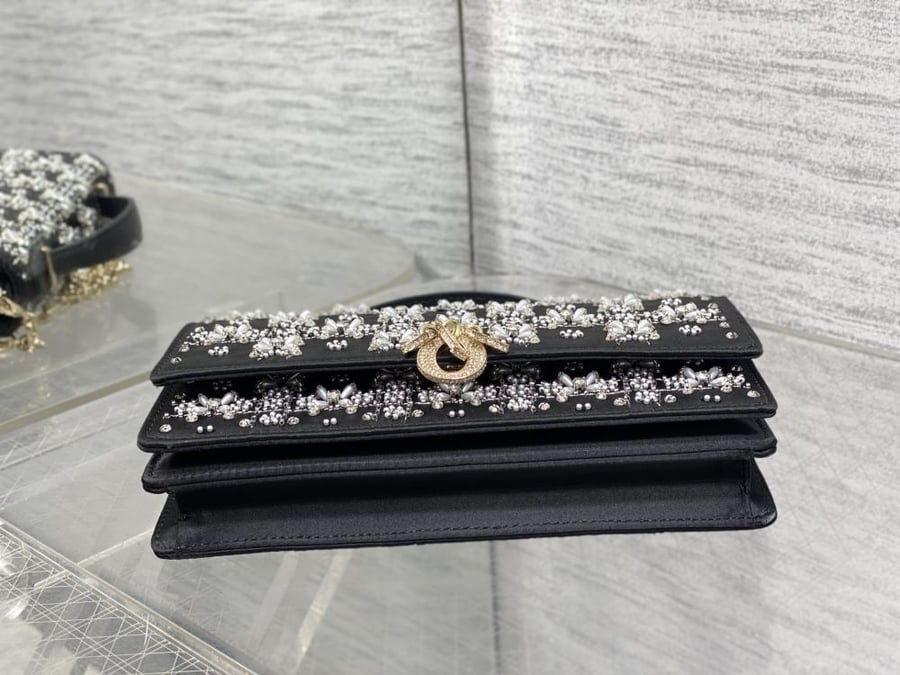 حقيبة Miss Dior
