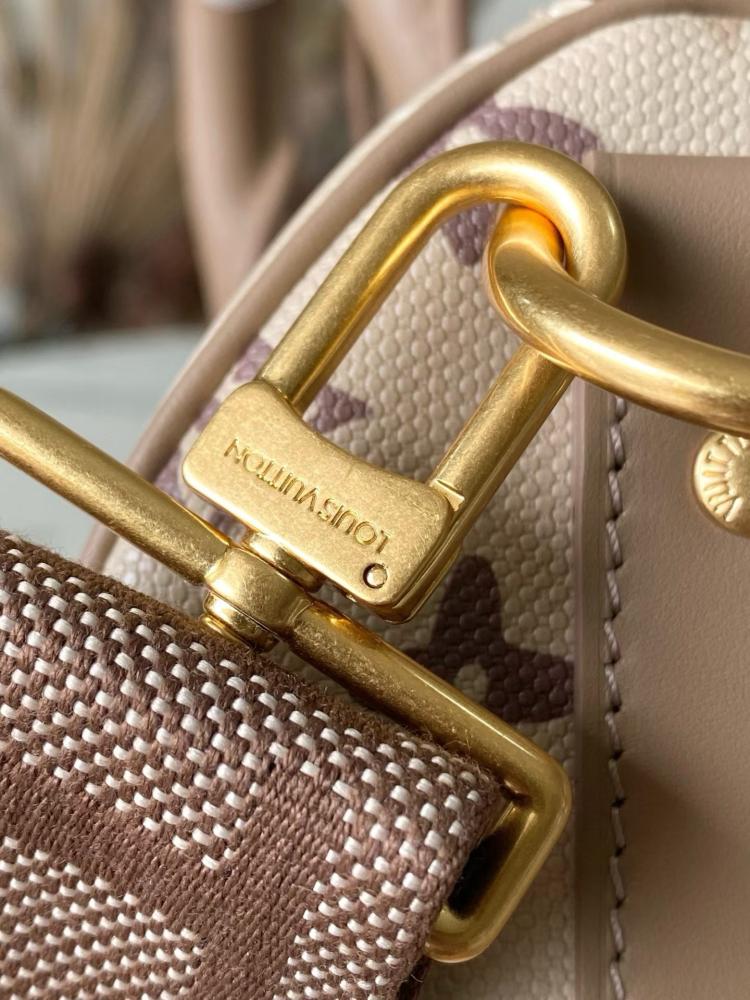 حقيبة لويس فيتون Keepall Bandoulière 25