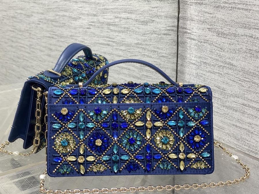 حقيبة Miss Dior