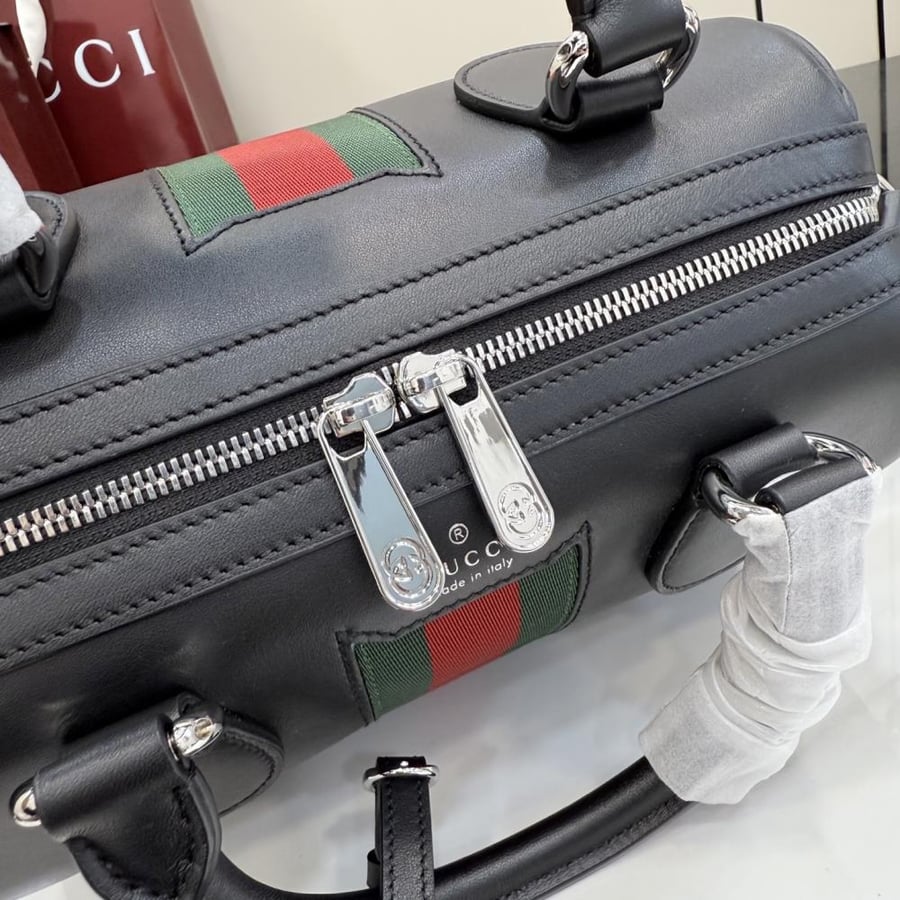 حقيبة غوتشي صنع في إيطاليا