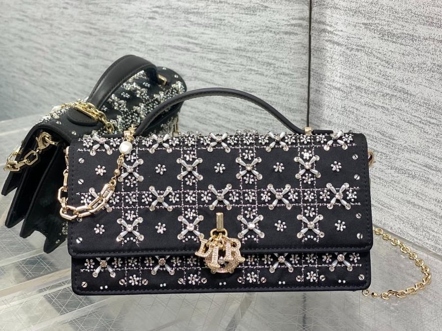 حقيبة Miss Dior