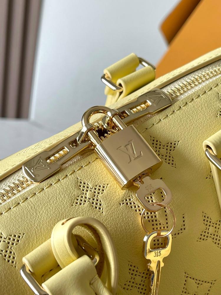 حقيبة لويس فيتون Speedy Bandouli e re 20