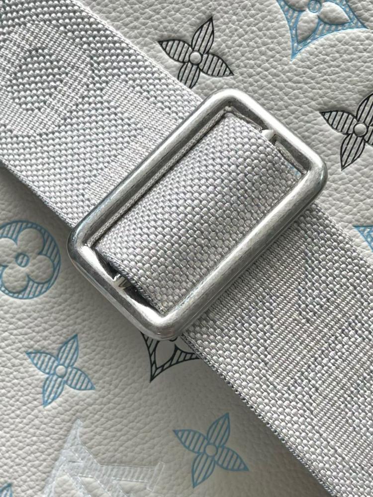 حقيبة لويس فيتون Rush Bumbag
