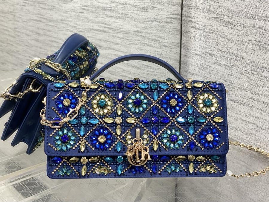 حقيبة Miss Dior