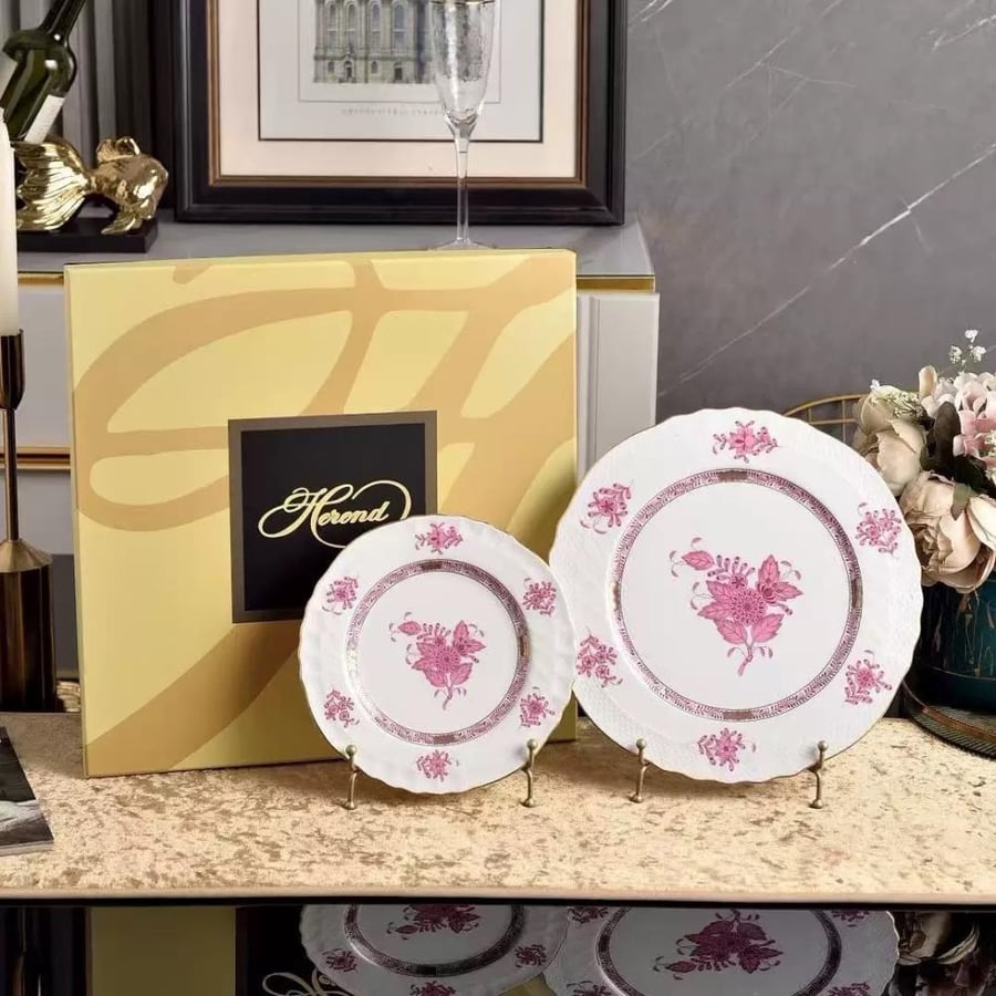 طقم صحون Herend Porcelain