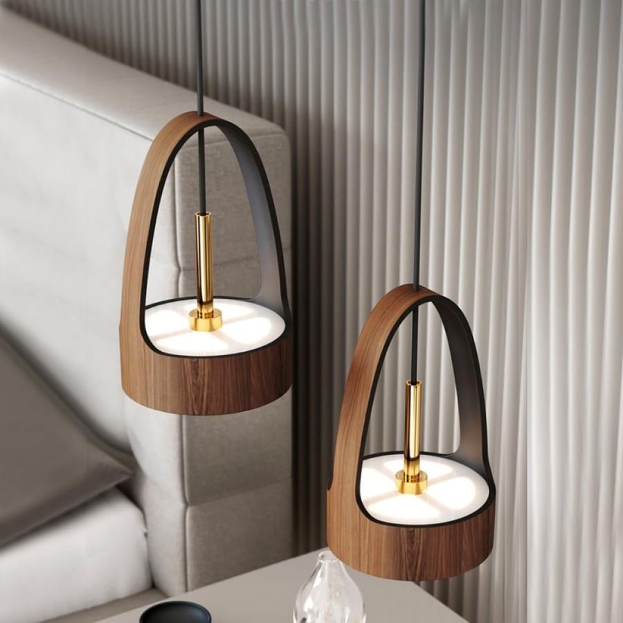 إضاءات خشبية