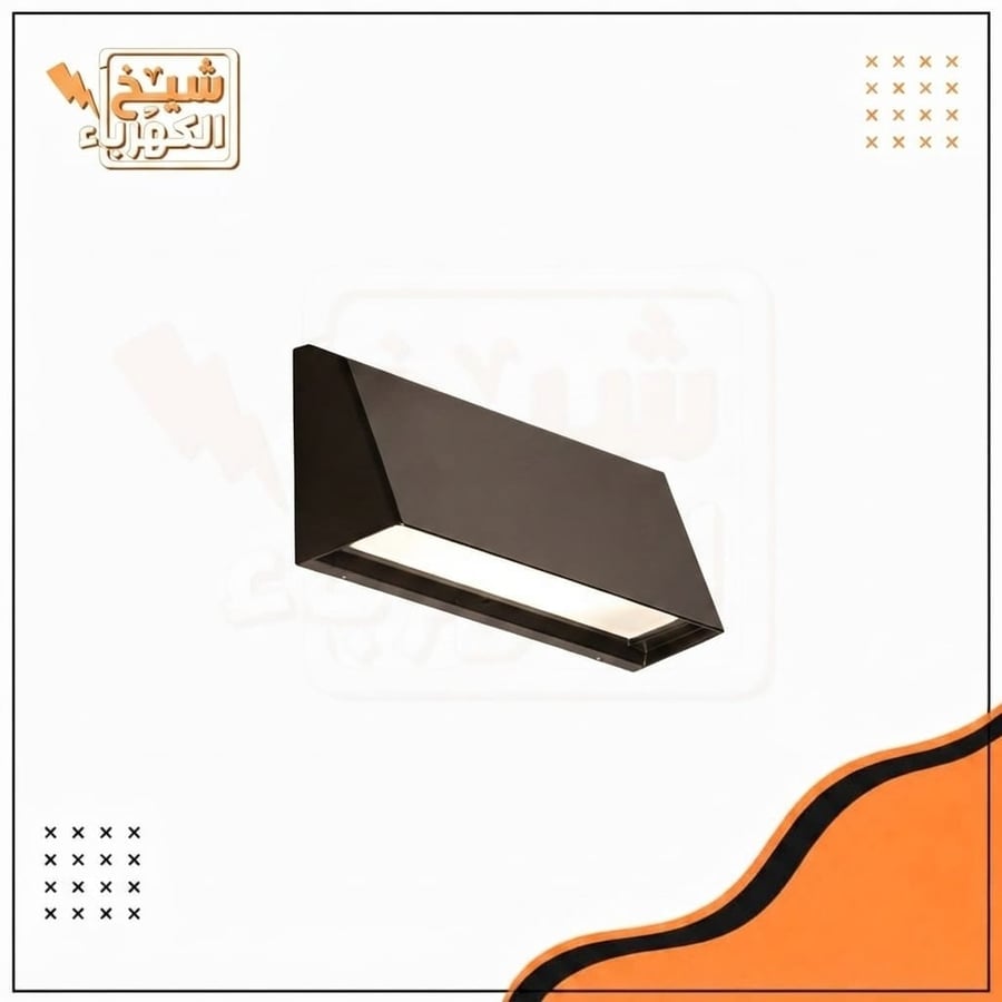أبليك LED جداري خارجي بتصميم عصري مائل بلون أسود أنيق
