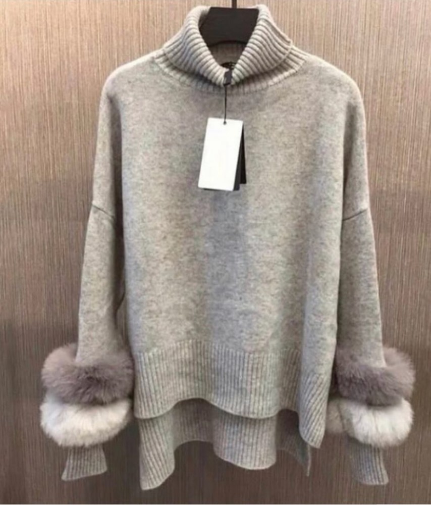 Creative Grey Sweater with faux fur