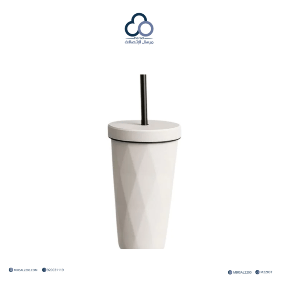 كوب مشروبات باردة من فيرتك ابيض