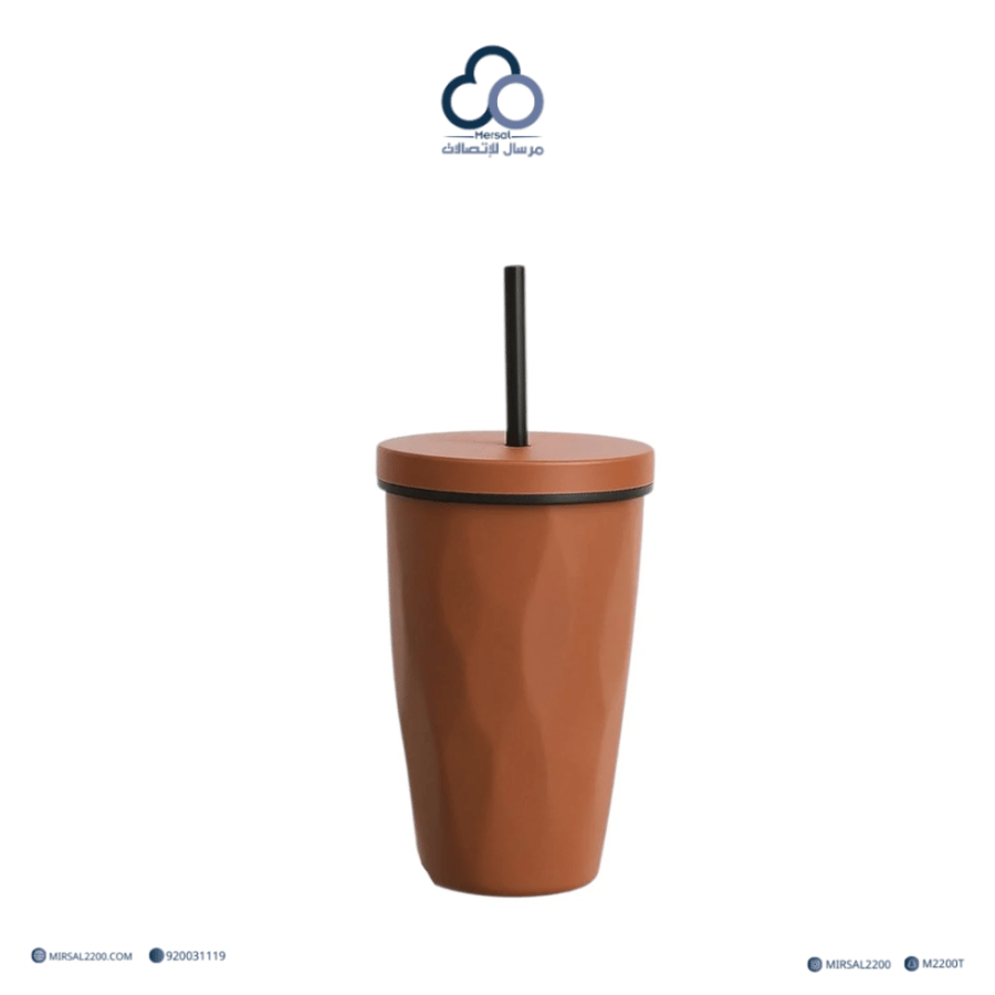 كوب مشروبات باردة من فيرتك بني