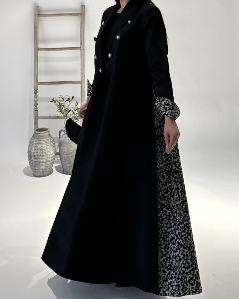 عباية رسمية تفته