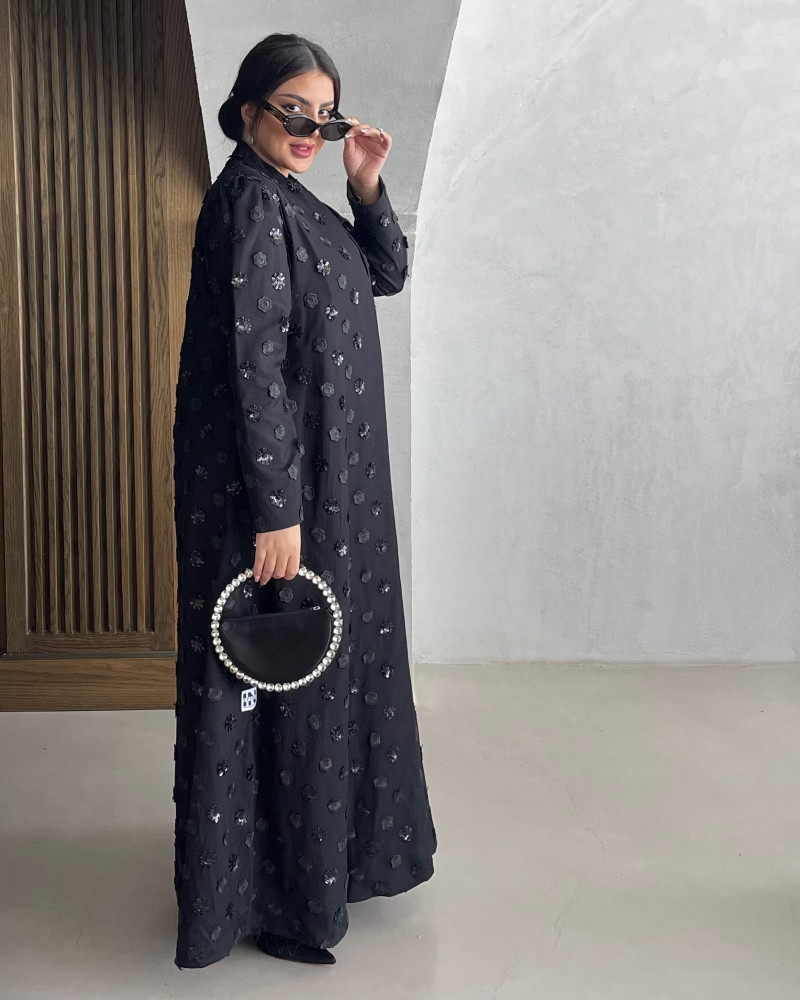 عباية ورود دانتيل