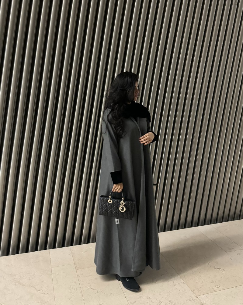 عباية جوخ سكارف