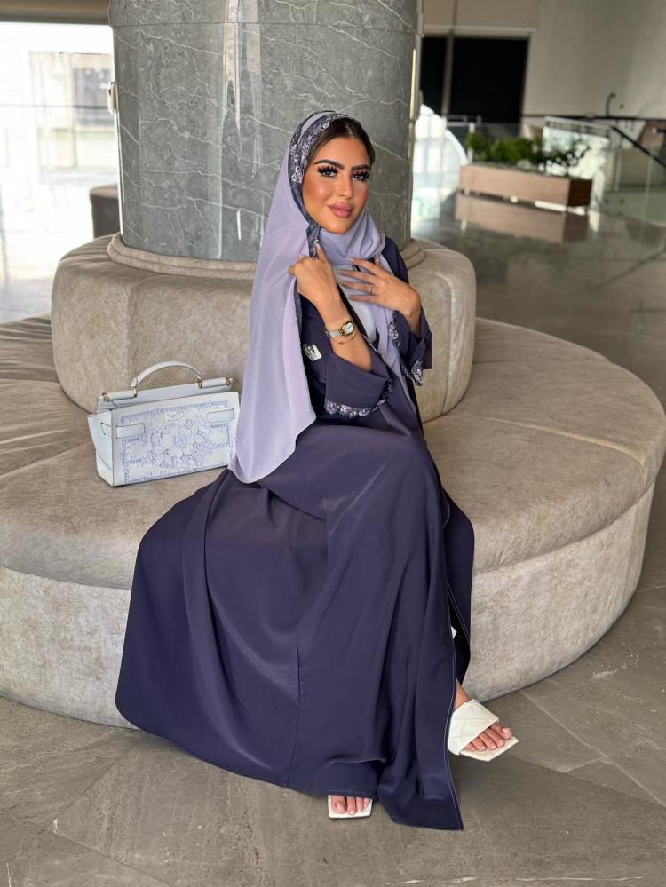 عباية مايفا