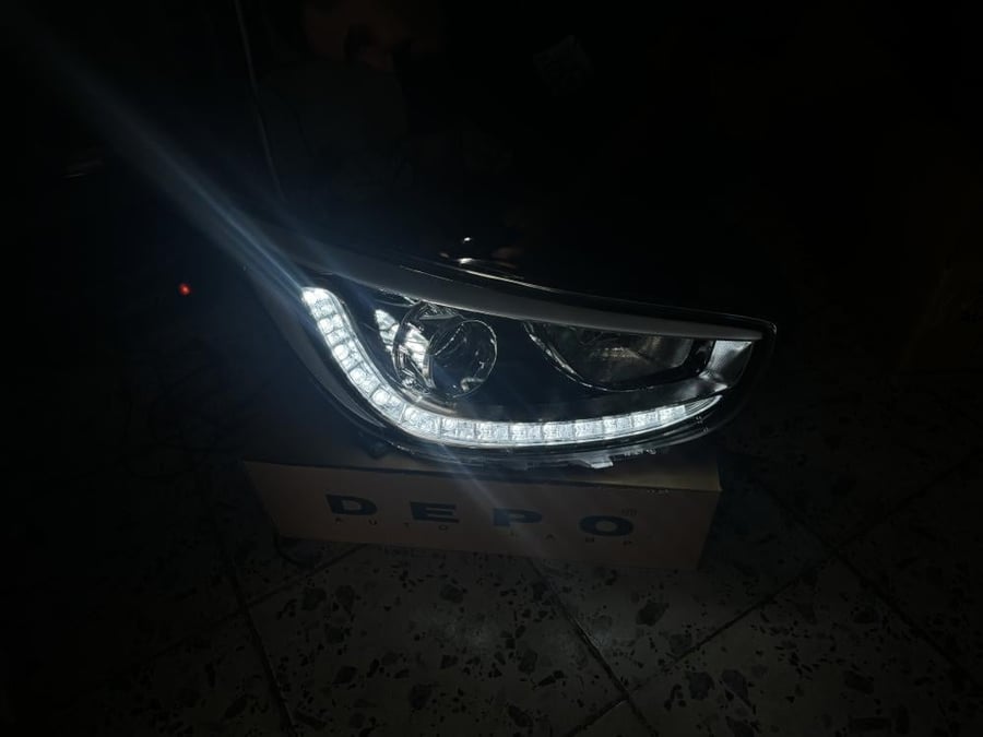 شمعات اكسنت 2012 - 2017 ليد LED خطين طقم جهتين
