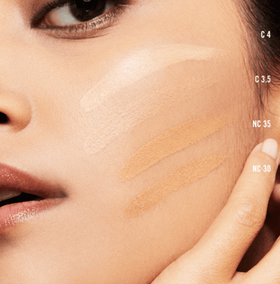 ماك كريم أساس ستديو فيكس فلويِد SPF15 – تغطية مثالية تدوم طويلاً وحماية من الشمس