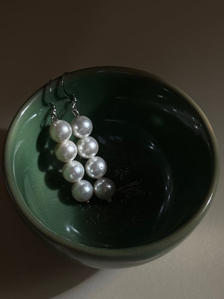Pearl earrings