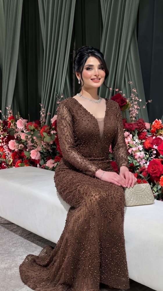 فستان "أناقة الأندلس" الملكي