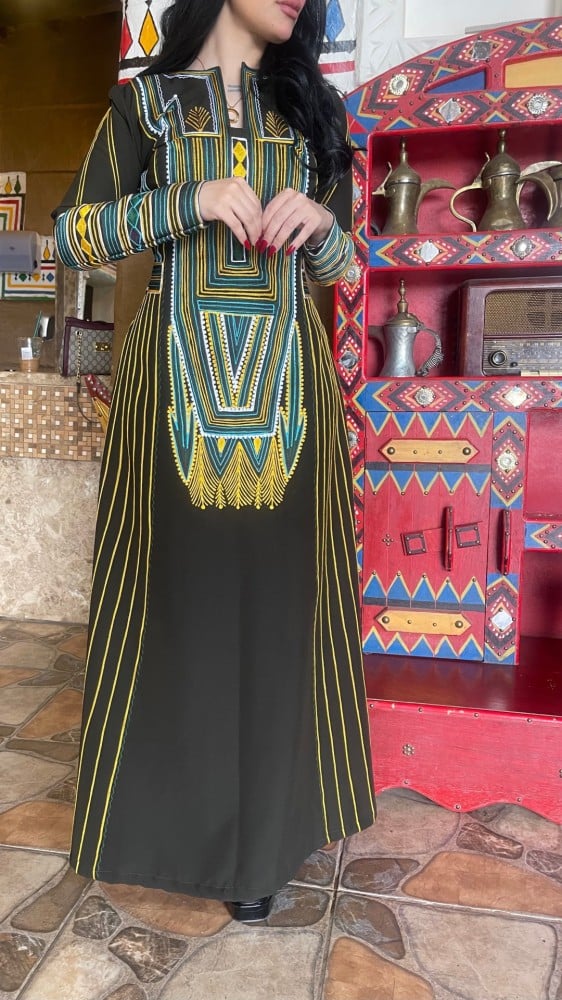 فستان سهرة بإطلالة هادئة وأناقة ناعمة| 122