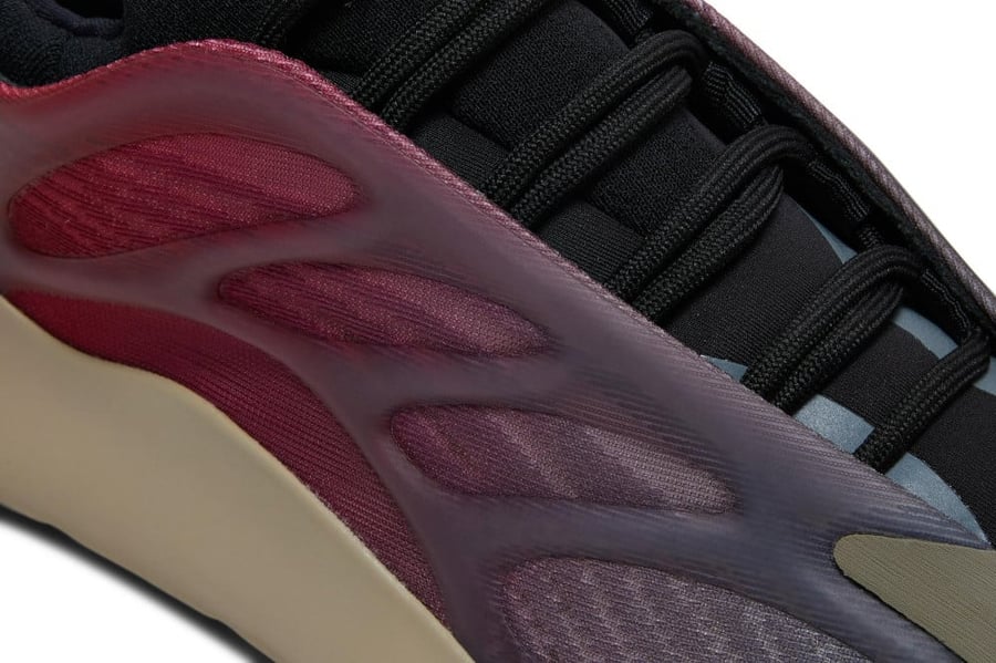 Yeezy 700 V3 'Fade Carbon'
