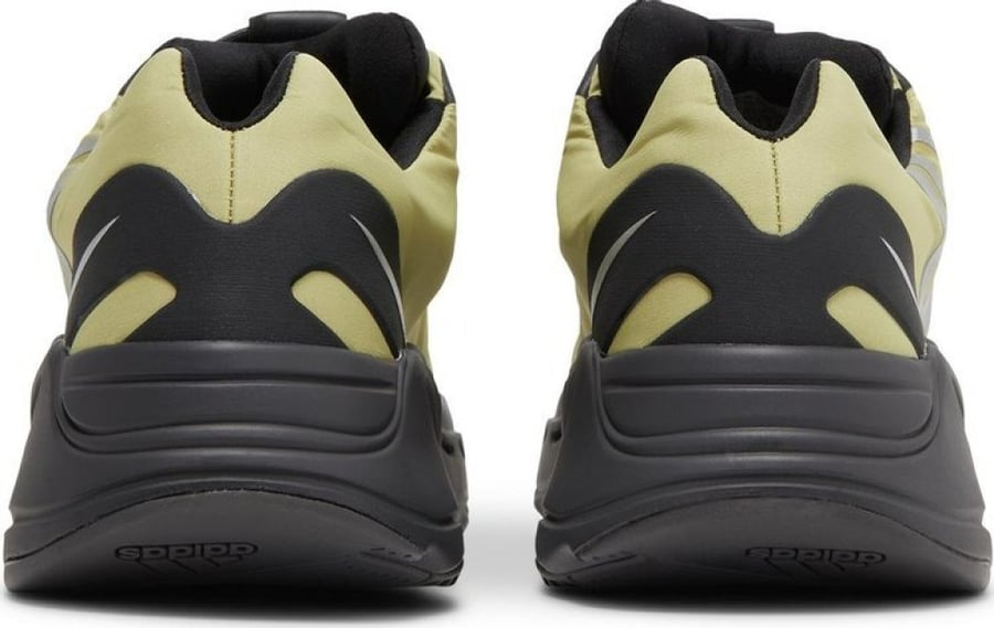 Yeezy Boost 700 MNVN 'Resin'