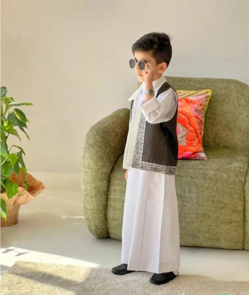 سديري العيد لون بني اناقه بروح  عصرية