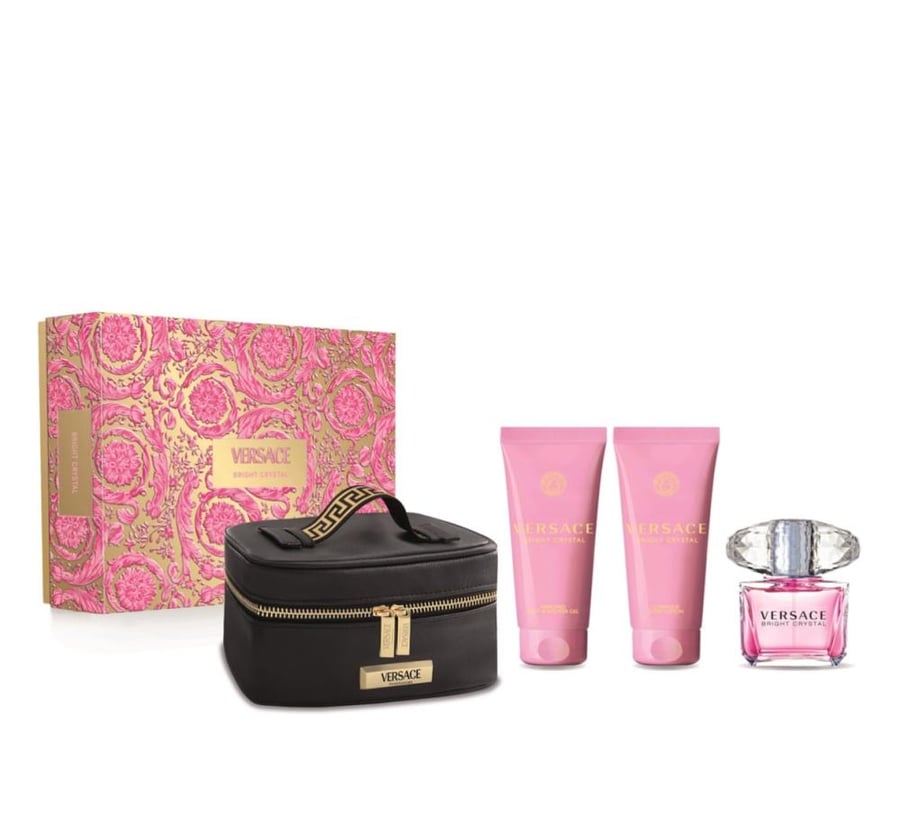 عطر فرزاتشي برايت كريستال L أو دو تواليت 90 مل + لوشن للجسم 100 مل + جل استحمام 100 مل + مجموعة حقائب