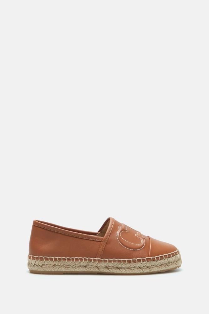 Carolina Herrera flat