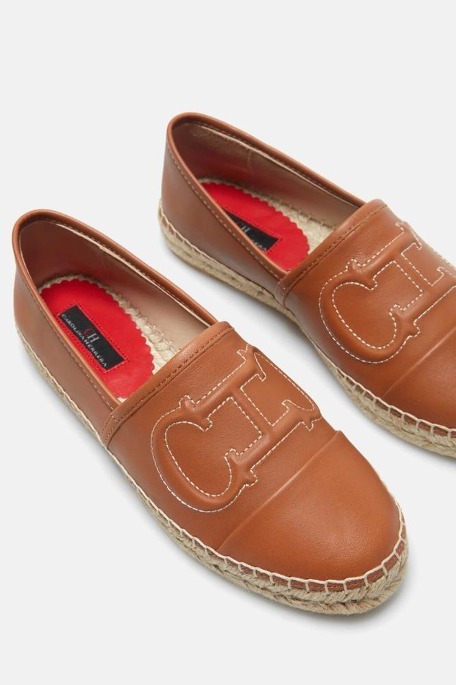 Carolina Herrera flat