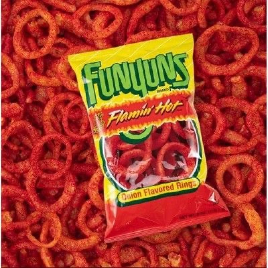 شيبس حلقات البصل فن ينز Funyuns الامريكي حار 163جرام